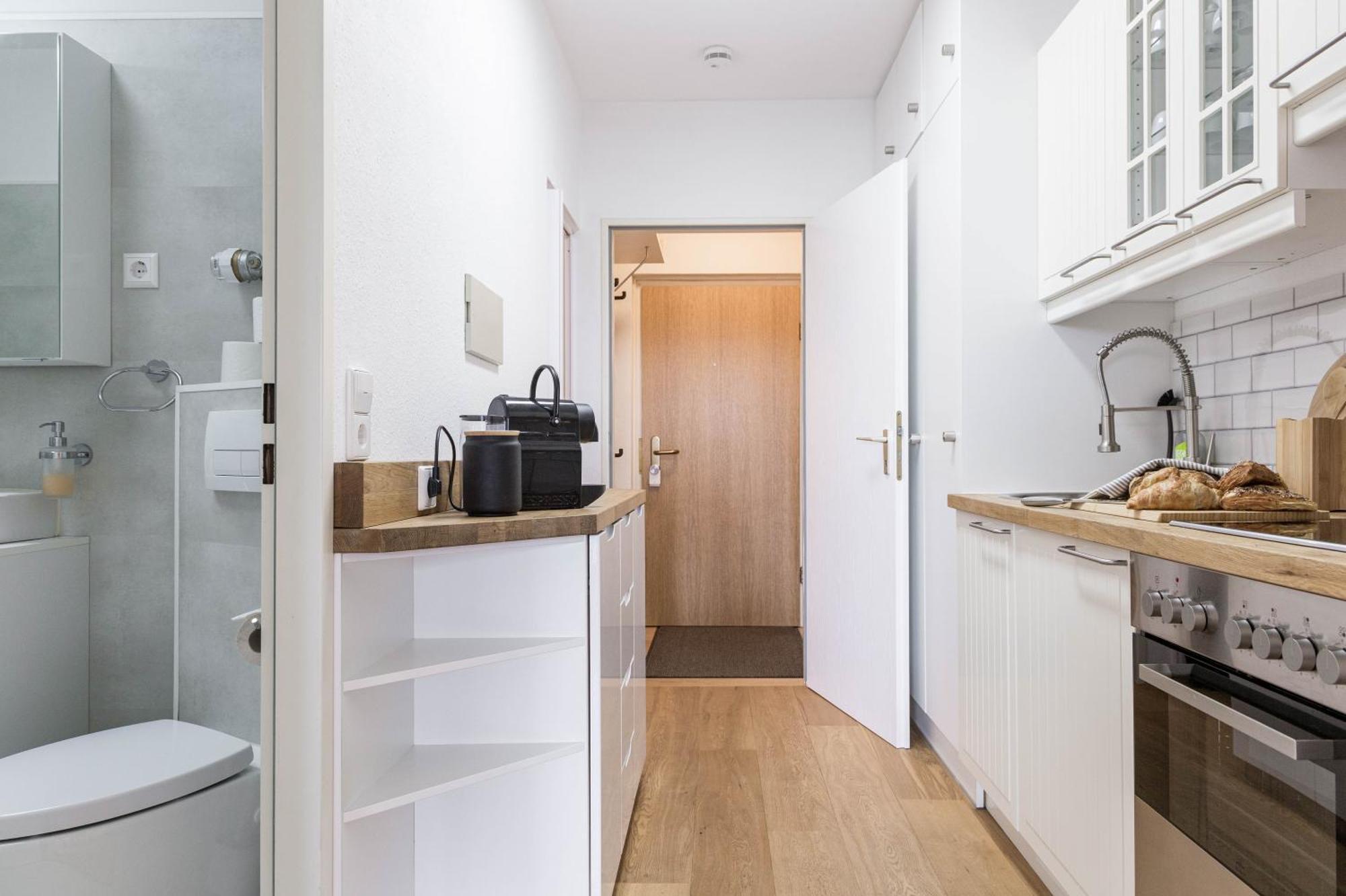 Relax-apartments - Indoor-pool - Sauna - Kueche - Kostenlos Parken - Balkon - Teilweise Massagesessel - 85 Zoll Smart-tv Schonach im Schwarzwald
